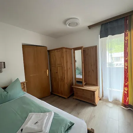 بيت ريفي Gasthof Oberwirt Und Elisabeth جيرلوس