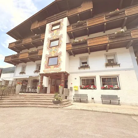 Gasthof Oberwirt Und Elisabeth 3*